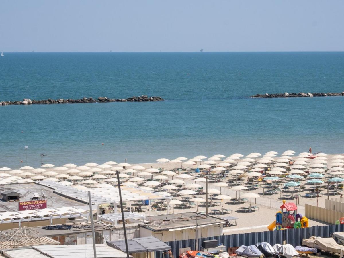 Hotel Marina Beach - Azzurro Club Равенна Экстерьер фото