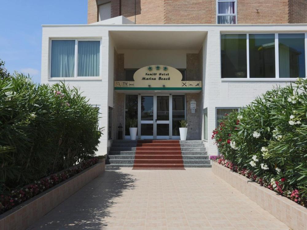 Hotel Marina Beach - Azzurro Club Равенна Экстерьер фото